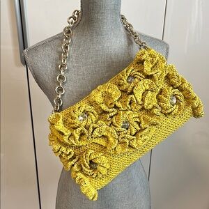 Zara NWOT Chartreuse Ruffled Raffia Shoulder Bag Gold Chain Strap